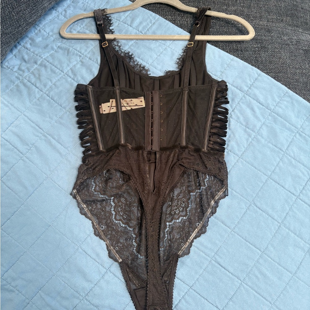 Victoria's Secret Angels Wicked Corset Black Velvet and Lace Teddy NWT - Picture 4 of 10